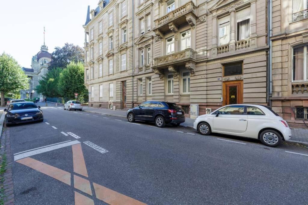 Magnifique Appartement Au Coeur De La Petite France Strasbourg Exterior photo
