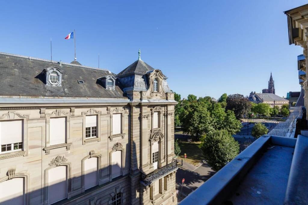 Magnifique Appartement Au Coeur De La Petite France Strasbourg Exterior photo